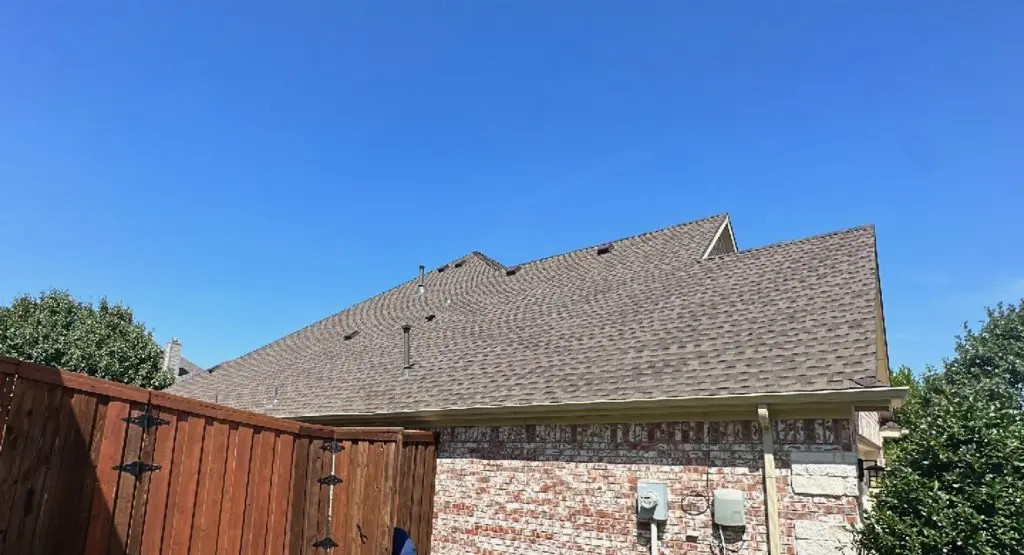 Completed roof replacement project in Webb City